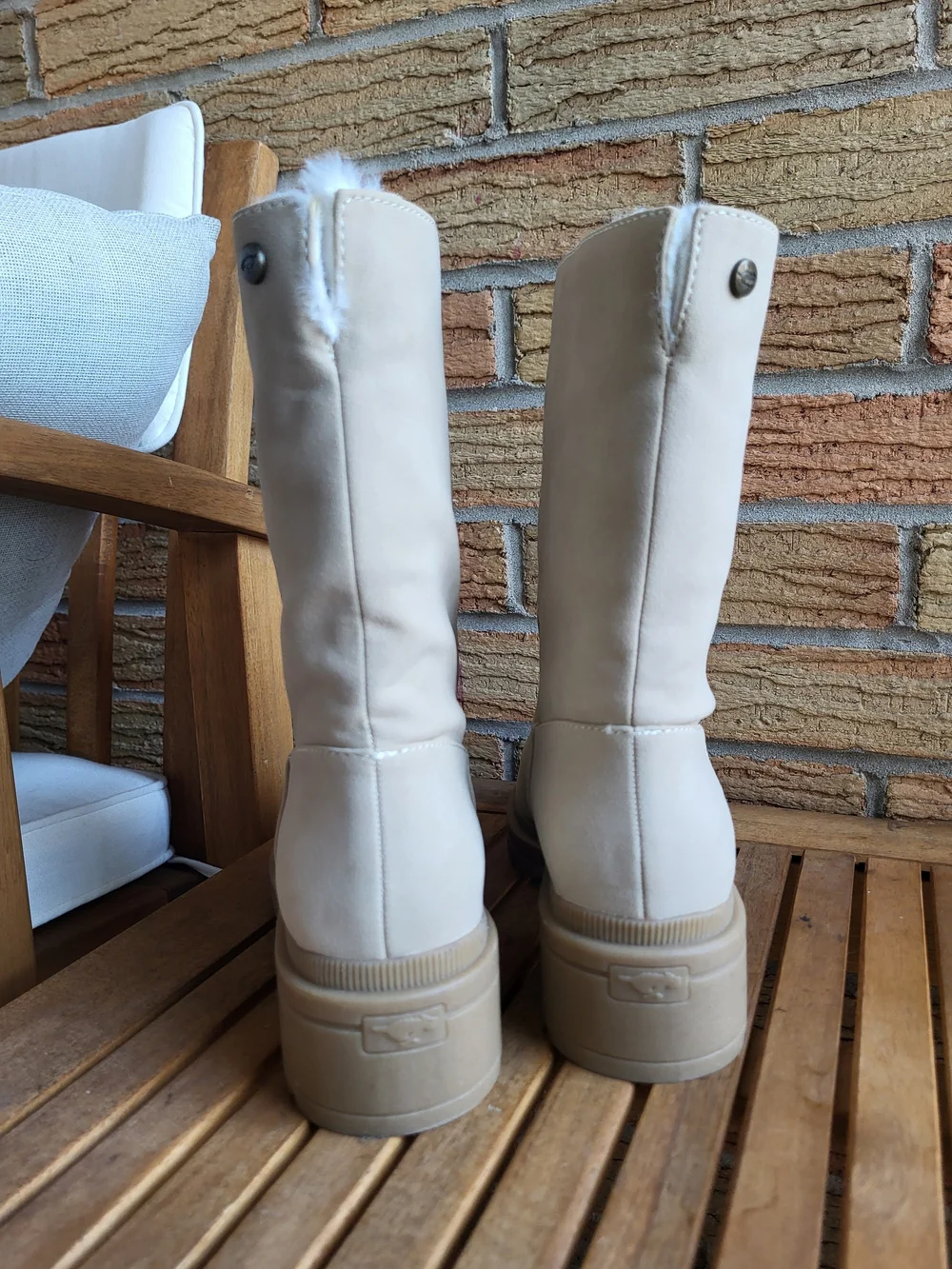 Women's Cream Mid-Calf Casual Boots By Rocket Dog Size 7